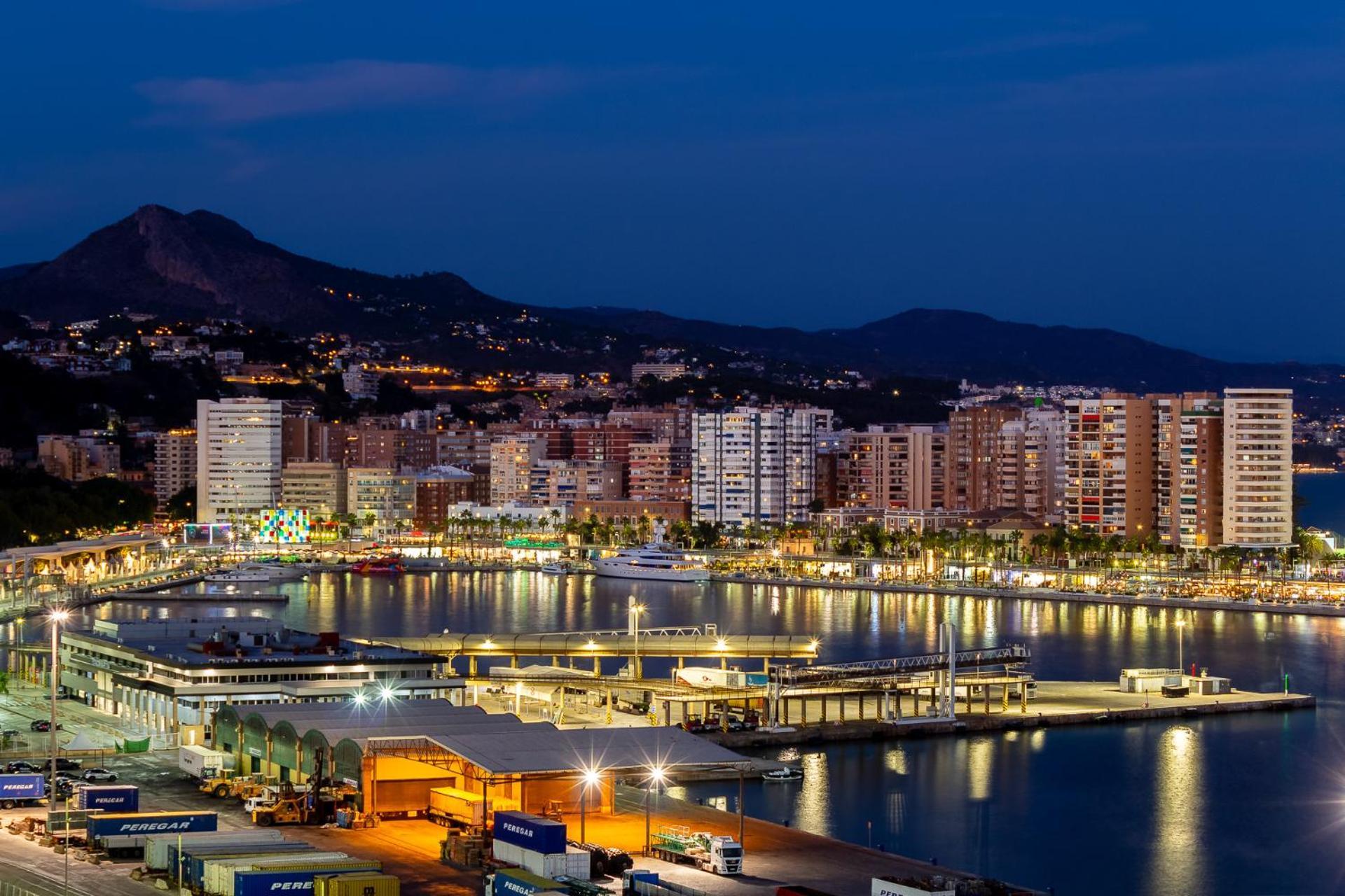 Apt Alameda De Colon Solo Familias Málaga Extérieur photo